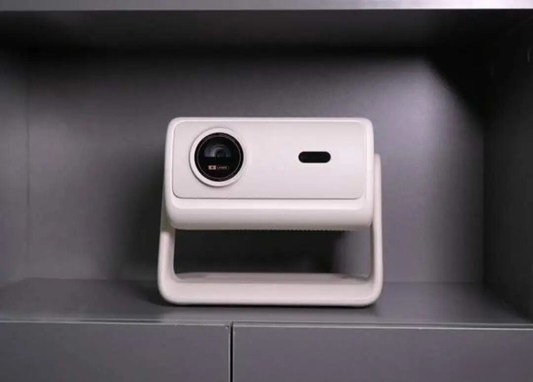 2025年3000元投影仪怎么选？当贝D7X Pro深度测评，画质党必入