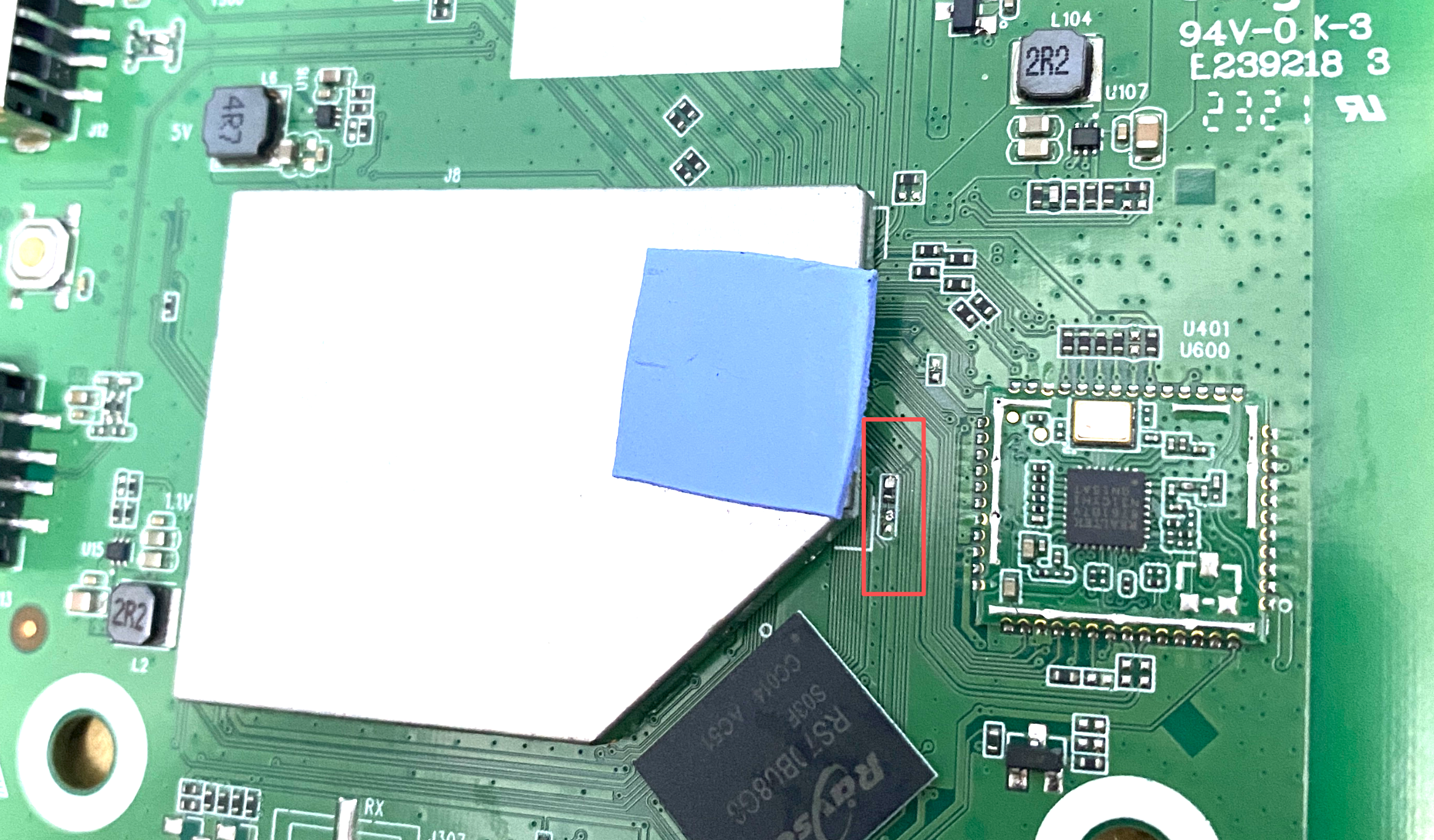 红框内电阻断了