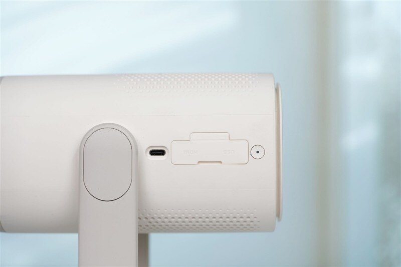 不足1kg还支持充电宝供电？当贝Smart 2卧室露营投影仪新选择