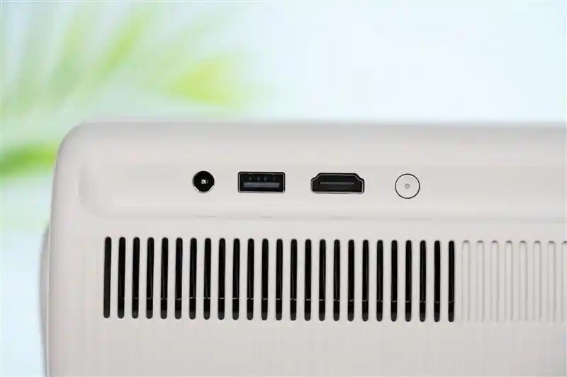 2000元价位投影仪推荐：当贝D7X，护眼三色激光卧室入门之选