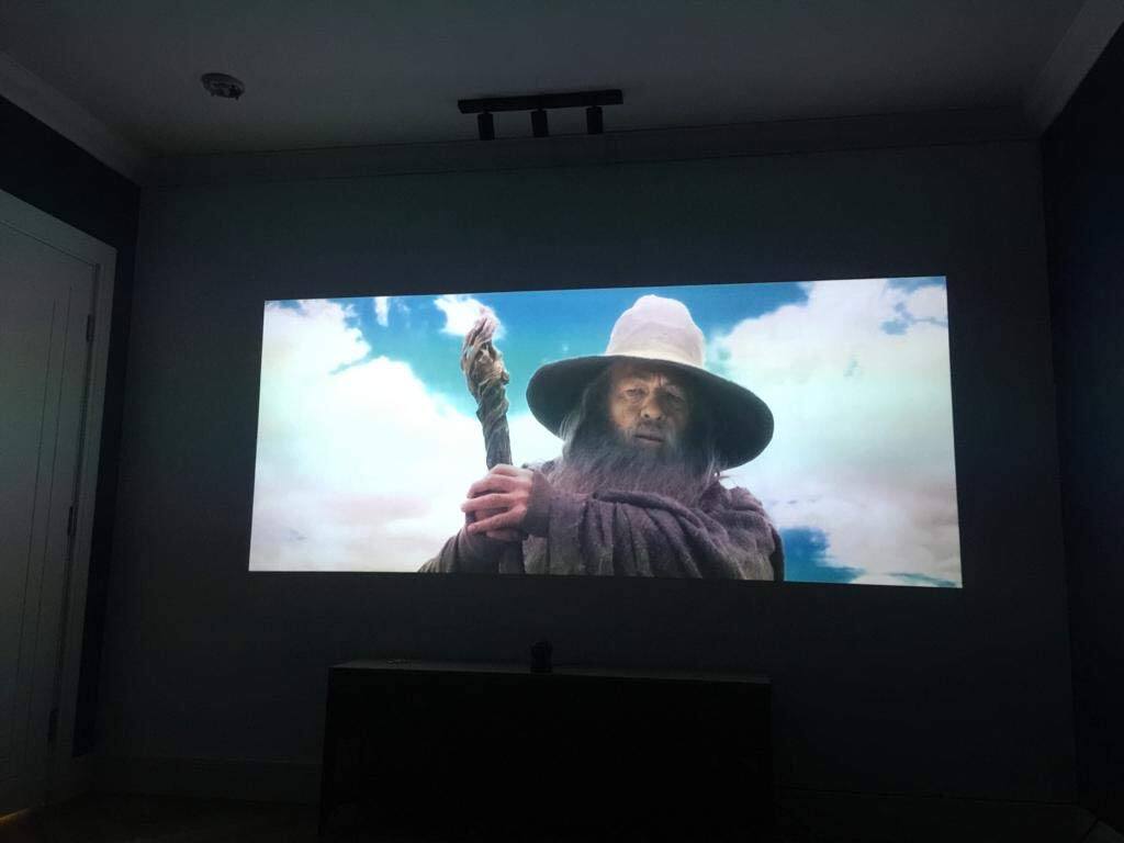 2026年家用投影仪怎么选？从亮度到场景推荐，一文帮你搞懂