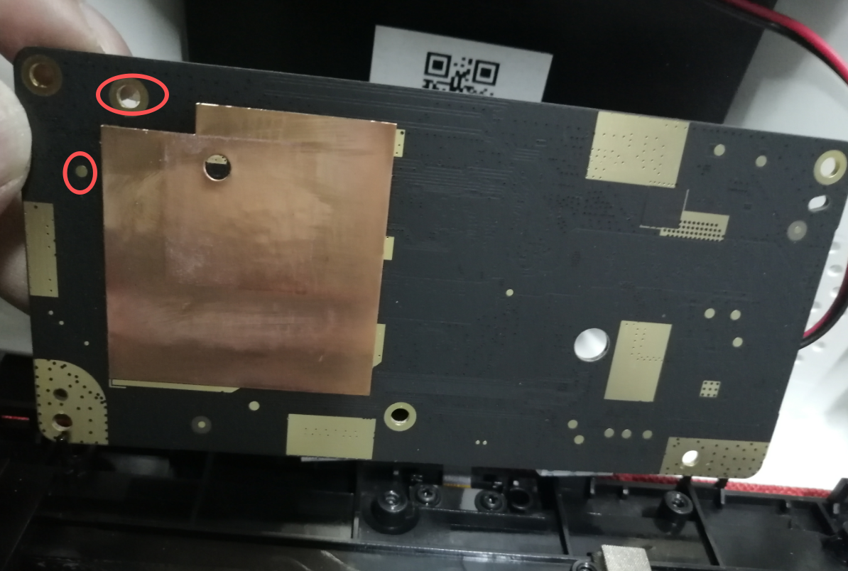 这是短接的连个点