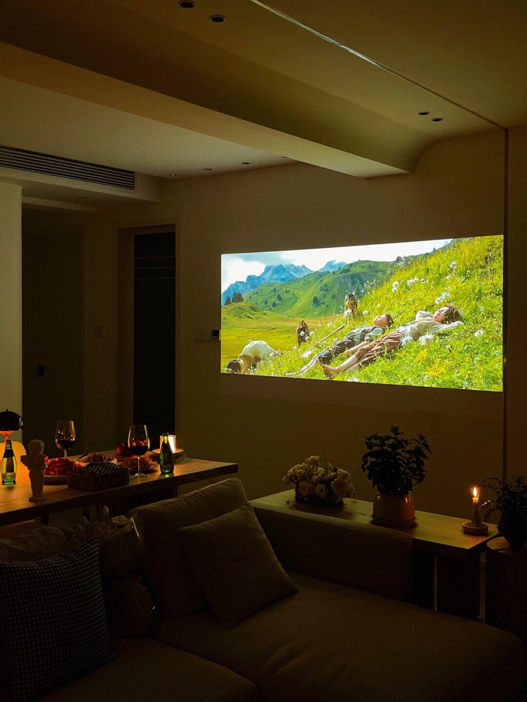 年轻人开始抛弃投影仪，结合我自己的经历聊两句