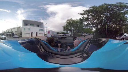 VR全景视频：最新款兰博基尼跑车试驾